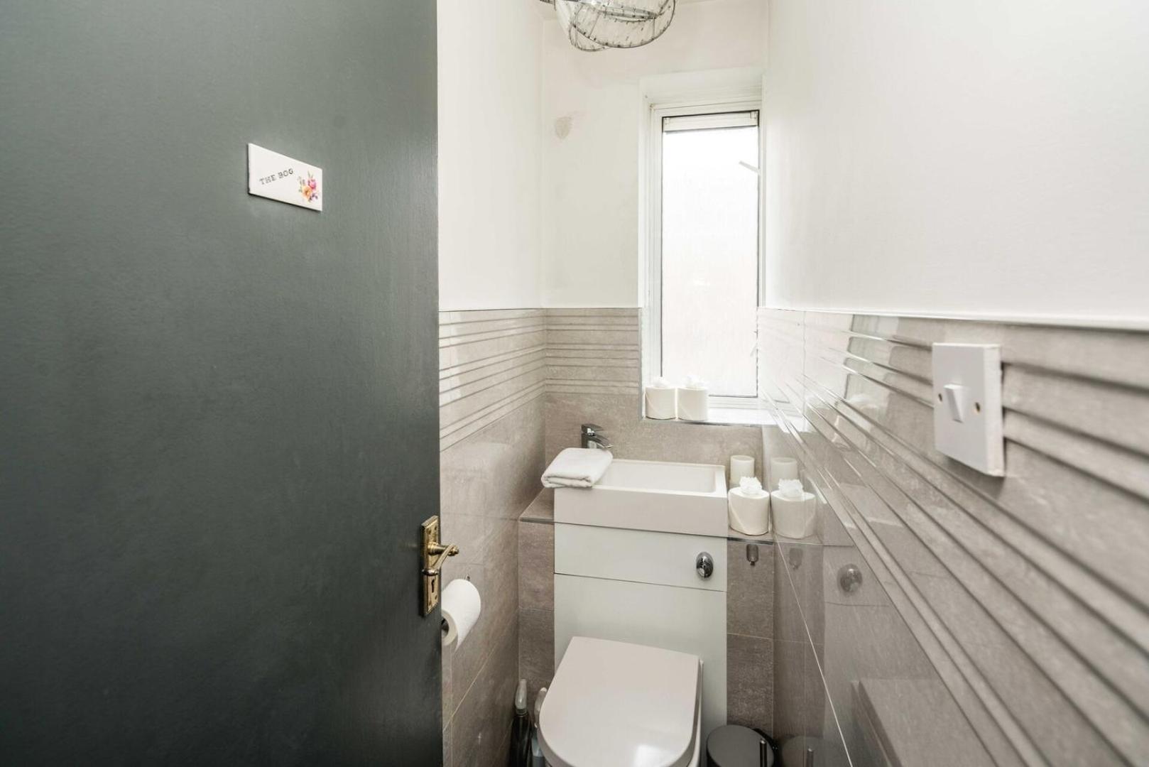 Appartamento Spacious 3br Flat With Balcony Near Tottenham Hale